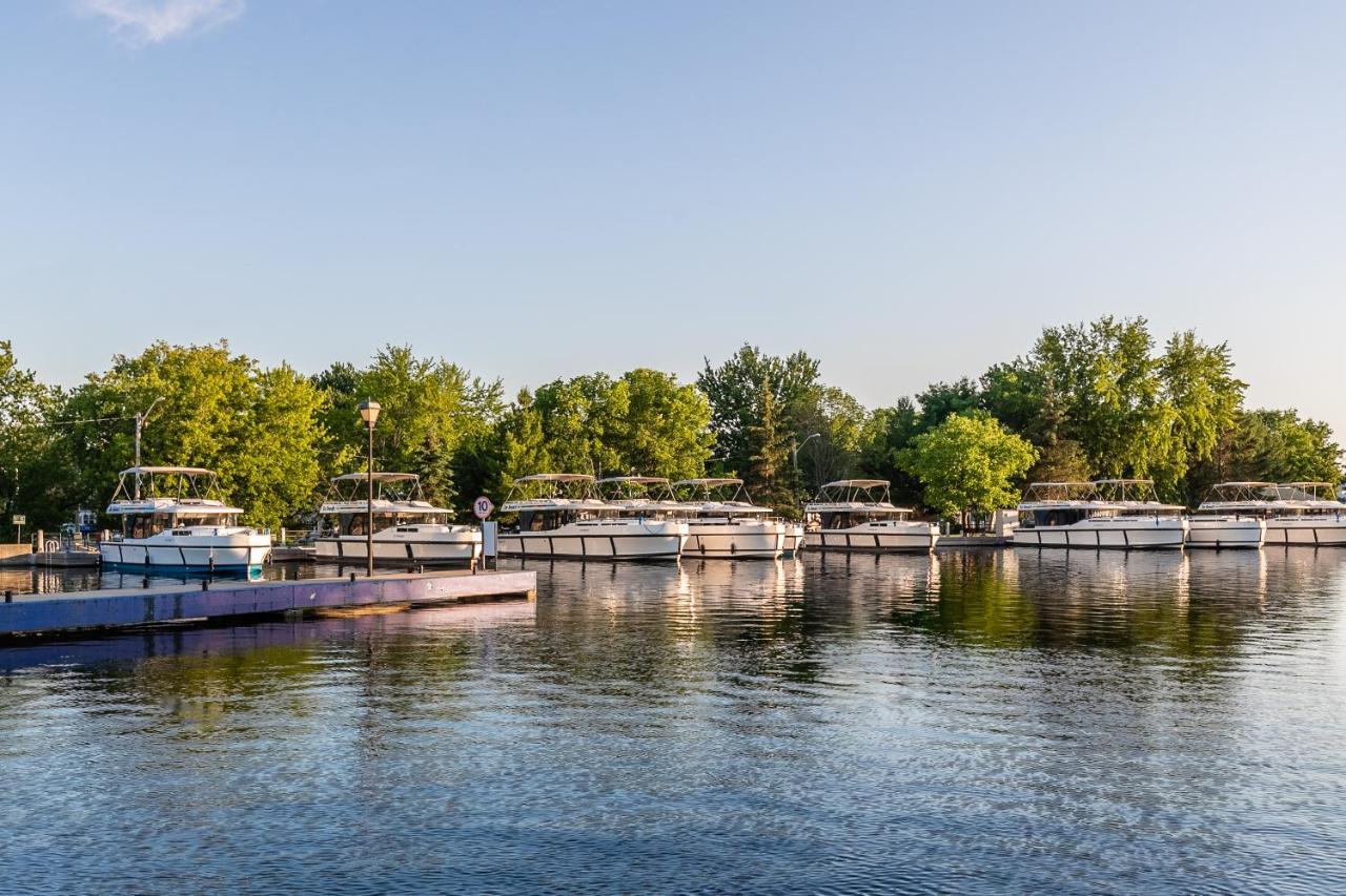 Luxury Rideau Apartments By Globalstay Смитс-Фолс Экстерьер фото