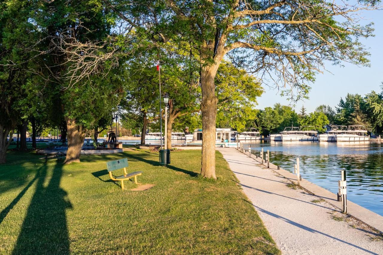 Luxury Rideau Apartments By Globalstay Смитс-Фолс Экстерьер фото